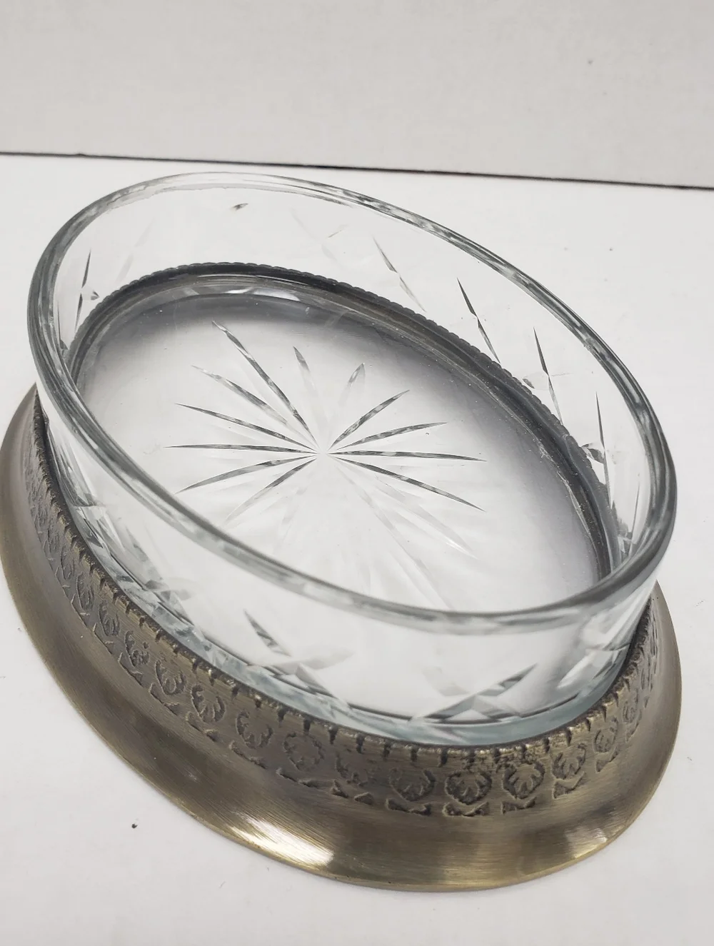 Vintage Fancy Oval Soap Dish Brass & Glass Starburst Pattern 4.5 X 6.5